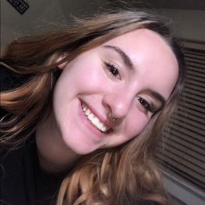 Meet your Posher, Isabella